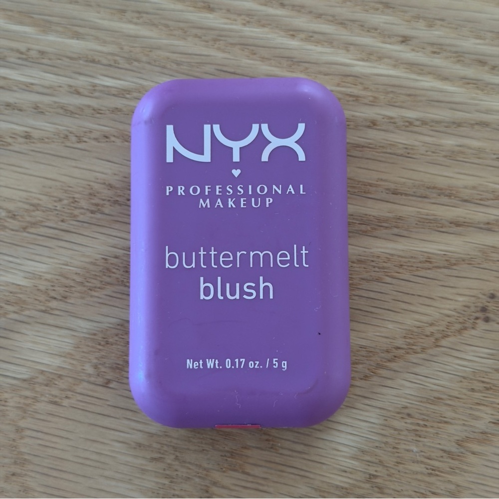 Buttermelt Blush - Picture 2 of 3